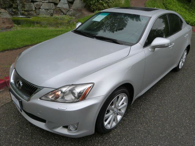 Lexus IS 250 2010 photo 3