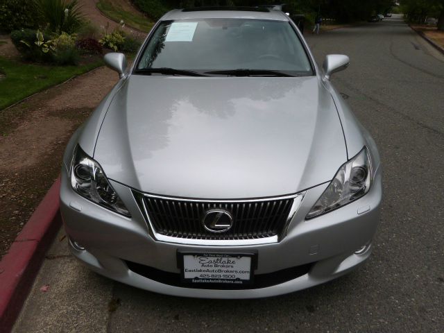 Lexus IS 250 2010 photo 3