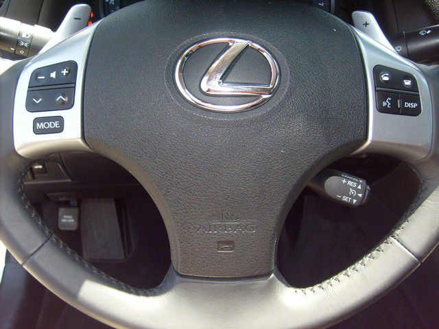 Lexus IS 250 2011 photo 9