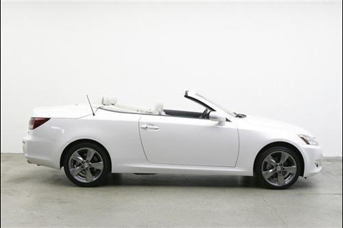 Lexus IS 250C 2010 photo 2