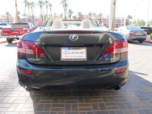 Lexus IS 250C 2010 photo 2