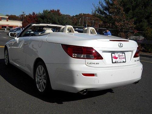 Lexus IS 250C 2010 photo 3