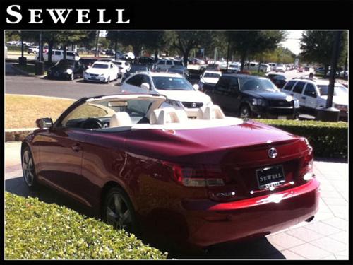 Lexus IS 250C 2010 photo 2