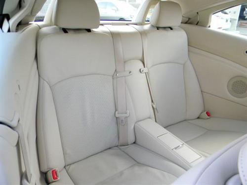 Lexus IS 250C 2010 photo 3