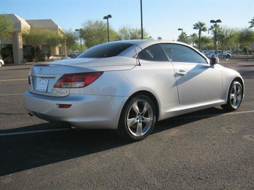 Lexus IS 250C 2011 photo 1