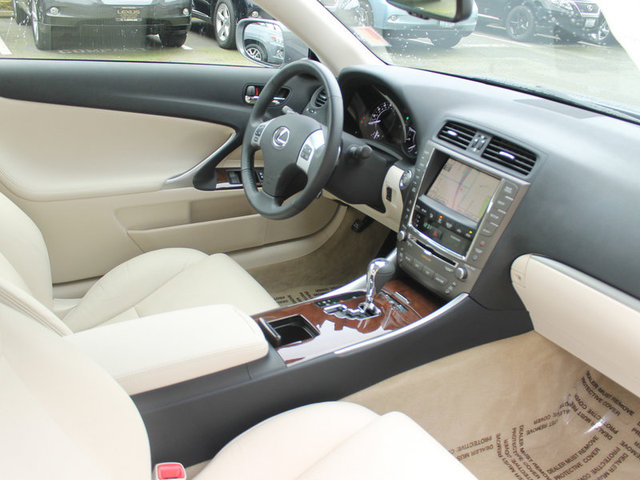 Lexus IS 250C 2012 photo 5