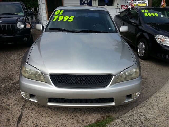 Lexus IS 300 2001 photo 3