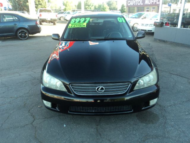 Lexus IS 300 2001 photo 31