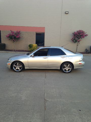 Lexus IS 300 2001 photo 4