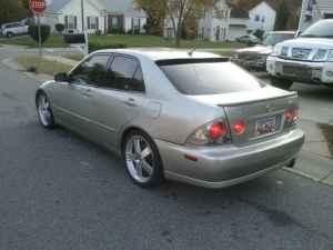 Lexus IS 300 2001 photo 3