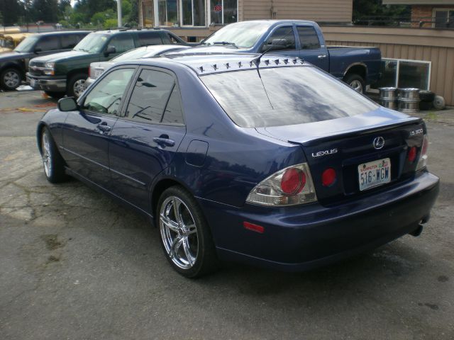 Lexus IS 300 2001 photo 7