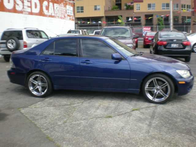 Lexus IS 300 2001 photo 9