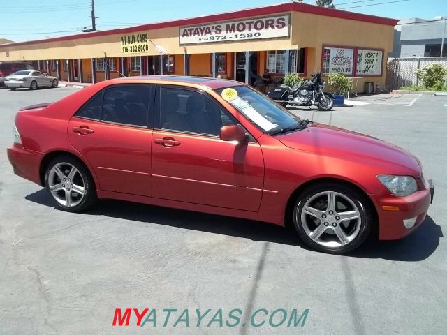 Lexus IS 300 2001 photo 3