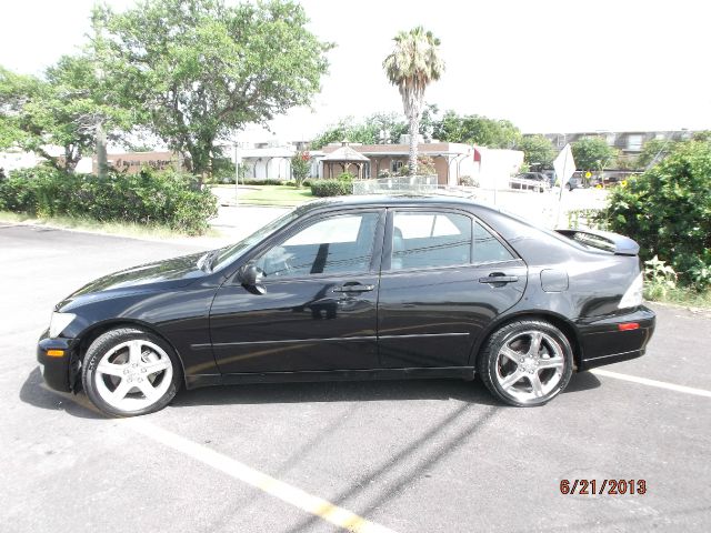 Lexus IS 300 4x4 Extended Cab Lariat Sedan