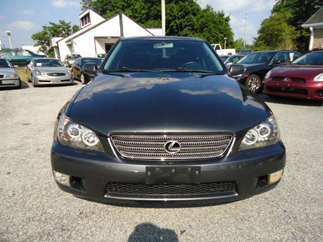 Lexus IS 300 2001 photo 3