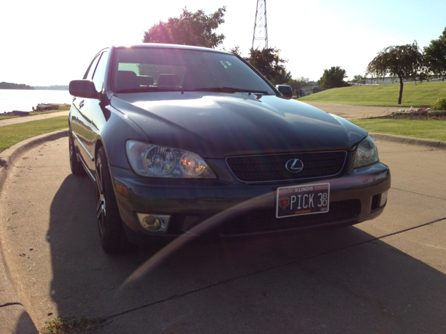 Lexus IS 300 2002 photo 1