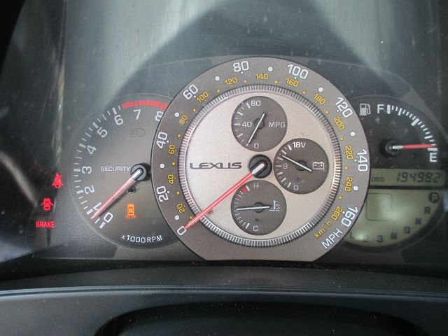 Lexus IS 300 2002 photo 1