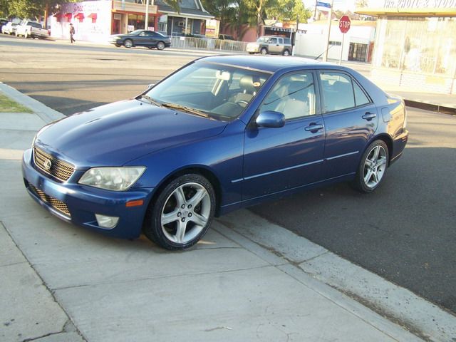 Lexus IS 300 2002 photo 4