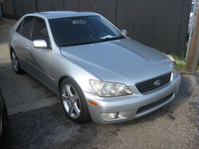 Lexus IS 300 2002 photo 4