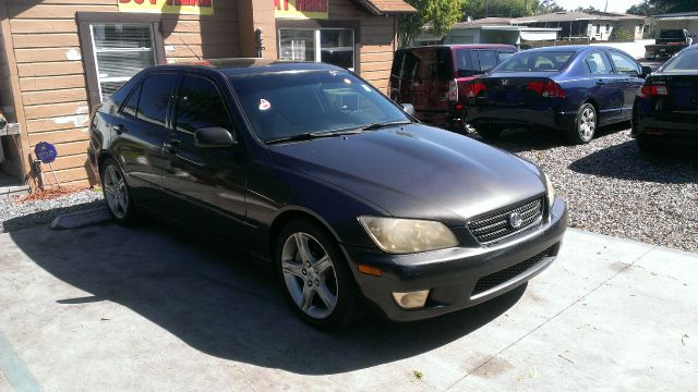 Lexus IS 300 2002 photo 1