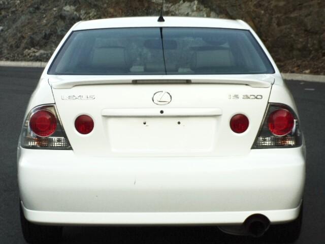 Lexus IS 300 2003 photo 4