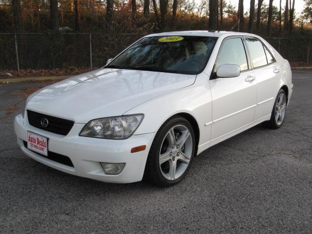 Lexus IS 300 2003 photo 3