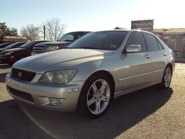 Lexus IS 300 2003 photo 4