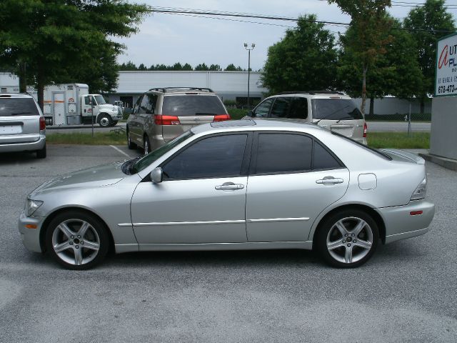 Lexus IS 300 323it Sedan