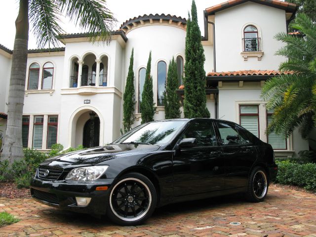 Lexus IS 300 2003 photo 1