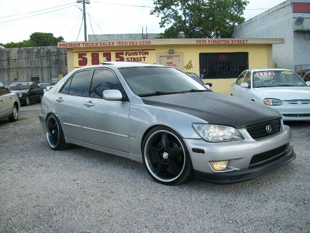 Lexus IS 300 2003 photo 6