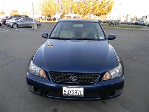 Lexus IS 300 2004 photo 2