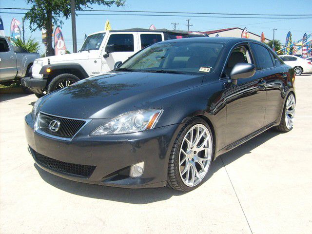 Lexus IS 350 2006 photo 2