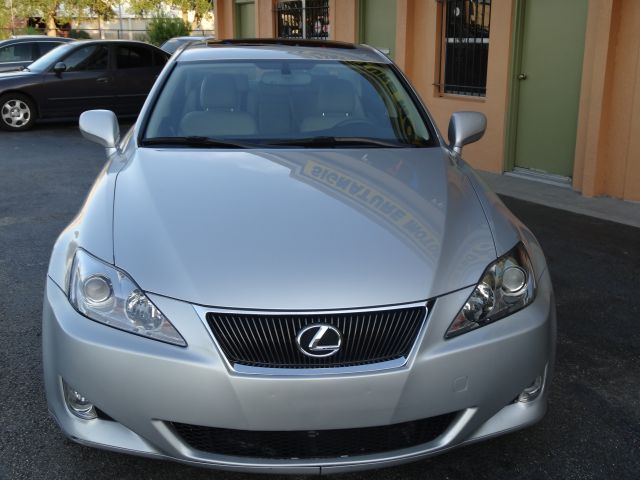 Lexus IS 350 2006 photo 2