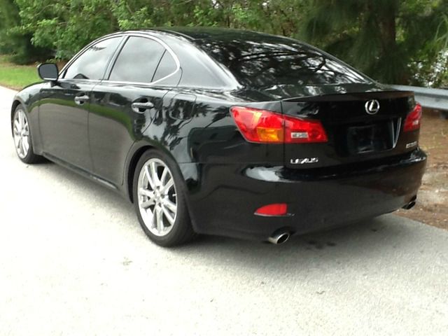 Lexus IS 350 2006 photo 2