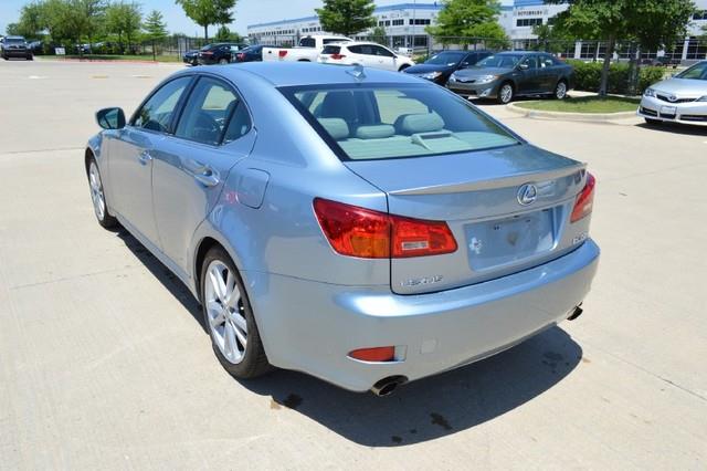 Lexus IS 350 2007 photo 16