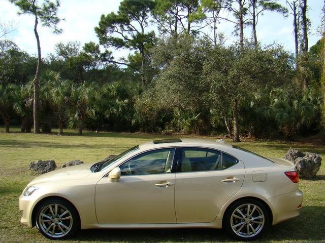 Lexus IS 350 2008 photo 1