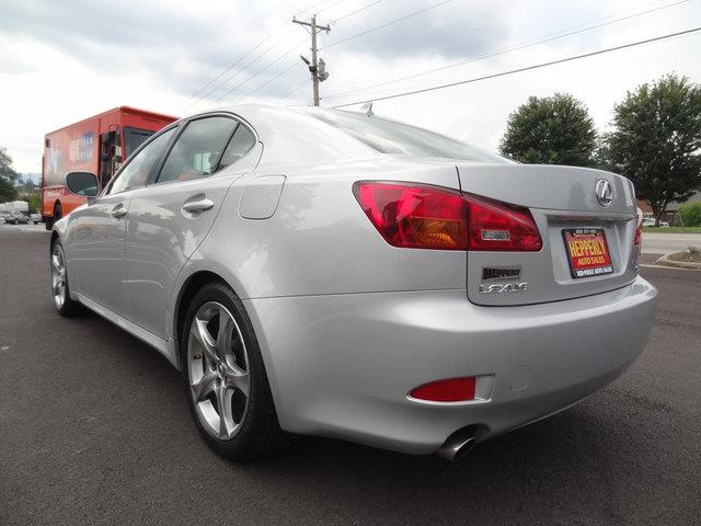 Lexus IS 350 2008 photo 4