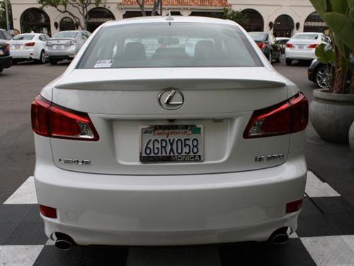 Lexus IS 350 2009 photo 2