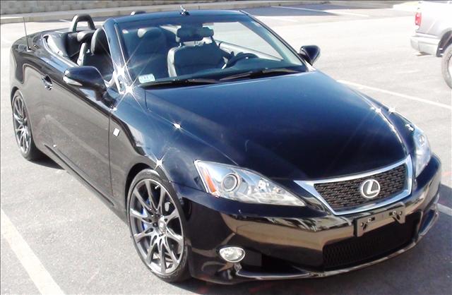 Lexus IS 350C 2010 photo 2