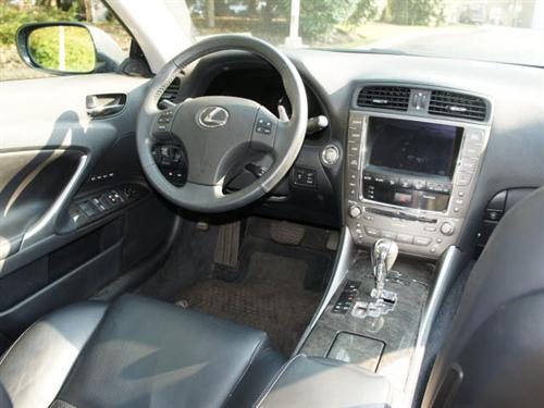 Lexus IS 350C 2010 photo 1