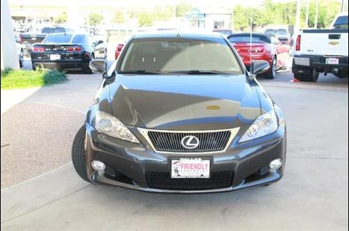 Lexus IS 350C 2010 photo 2