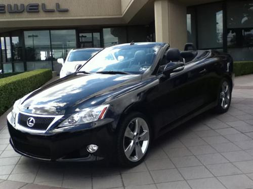 Lexus IS 350C 2010 photo 0