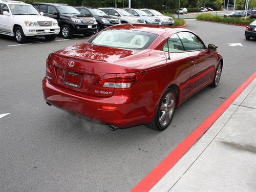 Lexus IS 350C 2010 photo 1