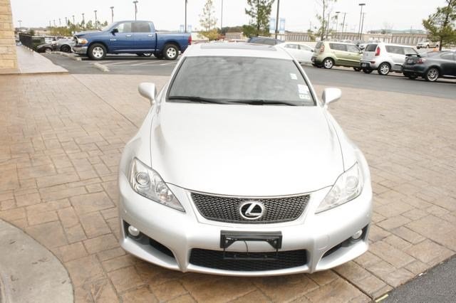 Lexus IS F 2010 photo 3