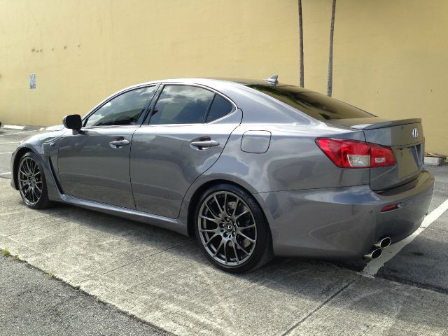 Lexus IS F 2012 photo 4