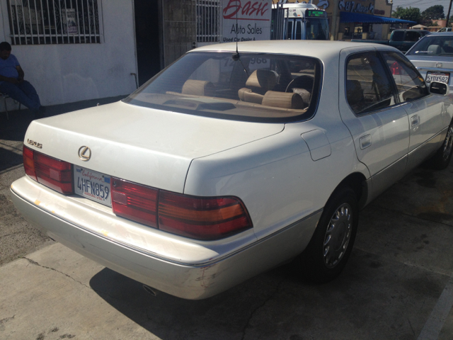 Lexus LS 400 1992 photo 1