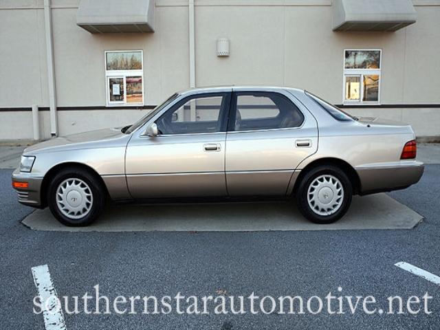 Lexus LS 400 1992 photo 3