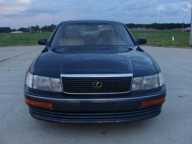 Lexus LS 400 1992 photo 4