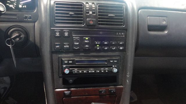 Lexus LS 400 1992 photo 9