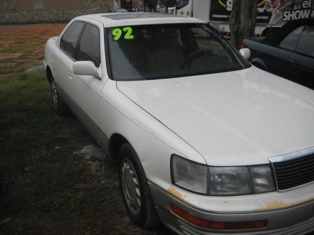 Lexus LS 400 1992 photo 2